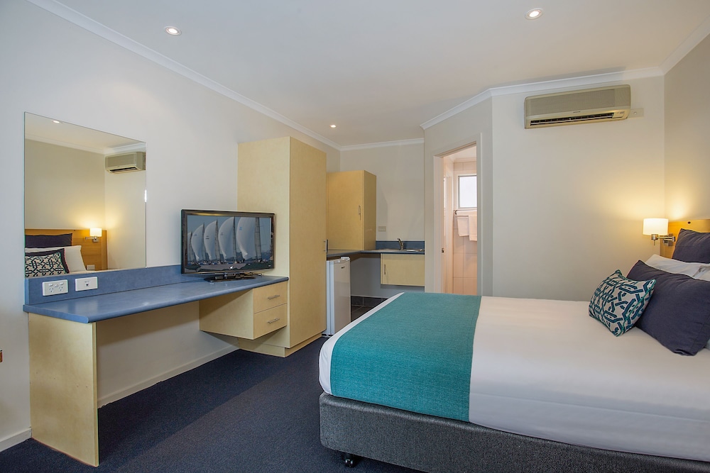 Hamilton Townhouse Motel
