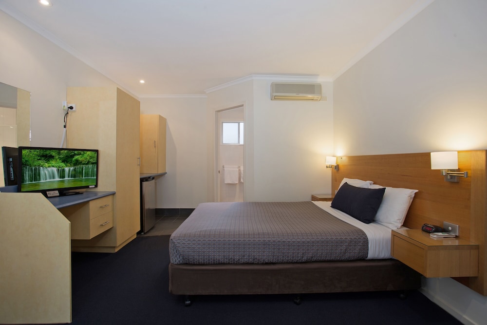 Hamilton Townhouse Motel