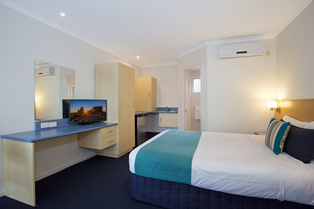 Hamilton Townhouse Motel
