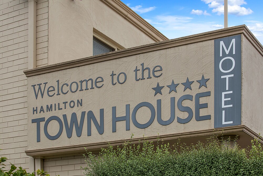 Hamilton Townhouse Motel