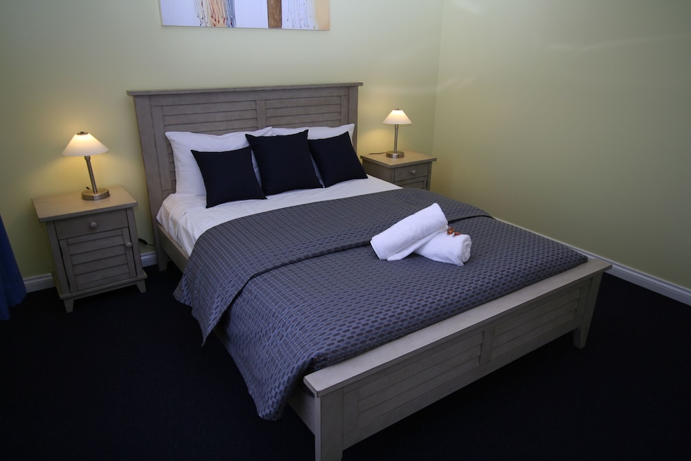 Hamilton Townhouse Motel