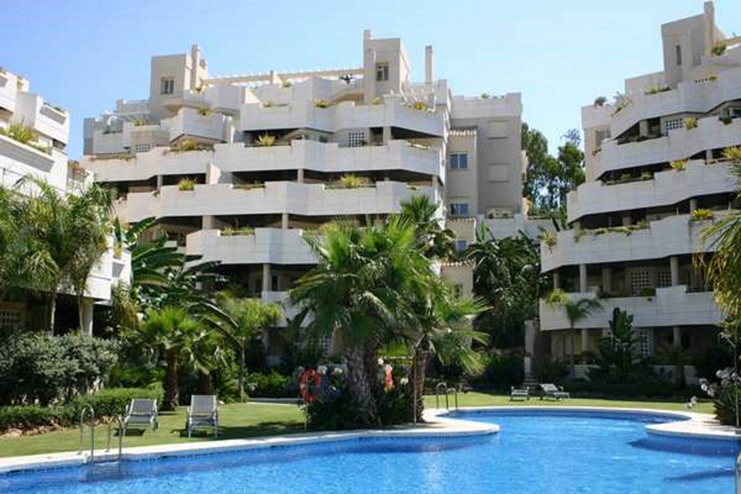 Apartamentos Fuente Aloha Marbella 2021 Updated Prices Expedia Co Uk