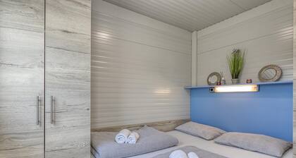 Rooftop Home With Whirlpool Sauna