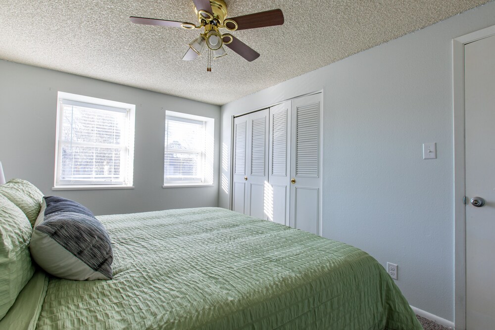 Charming 4bedroom Townhouse 25 min from Denver Northglenn Vrbo