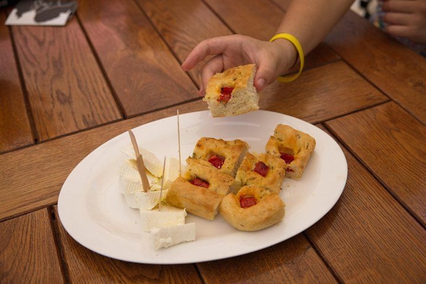 and some focaccia bread that Antonia herself makes! 4