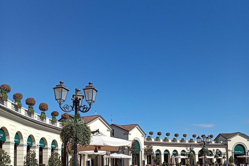 Serravalle Outlet shopping, private tour from Milan, by car. 2