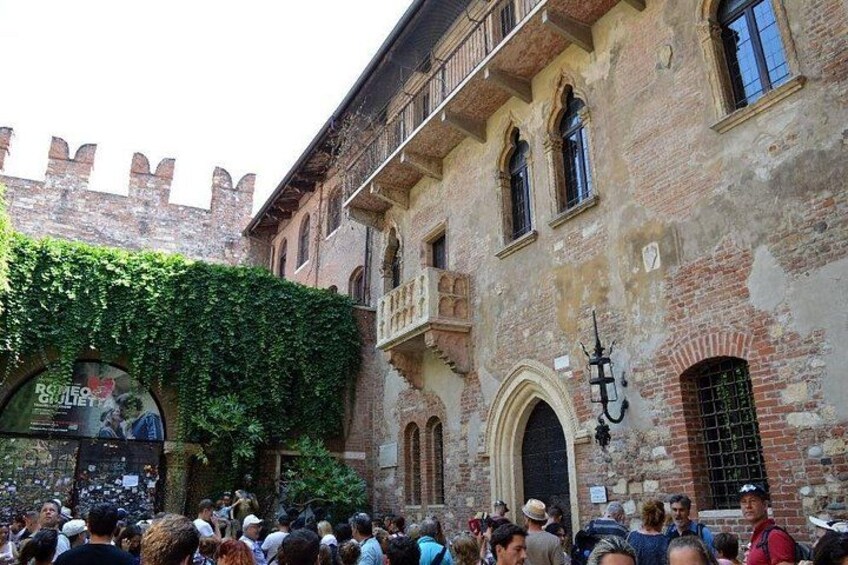 Verona from Milan, private guided tour, by car. 2