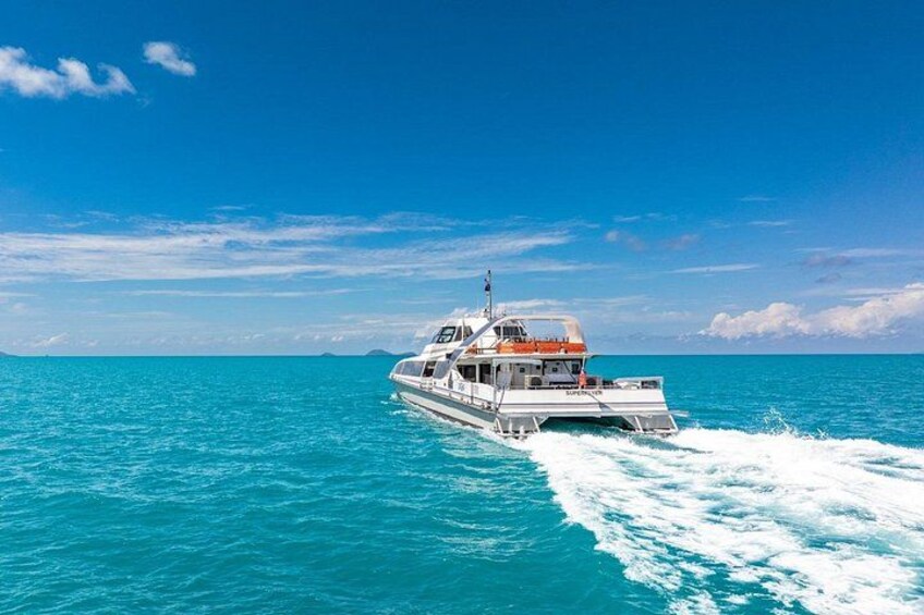 Super Flyer on the way to the Whitsunday Islands 2