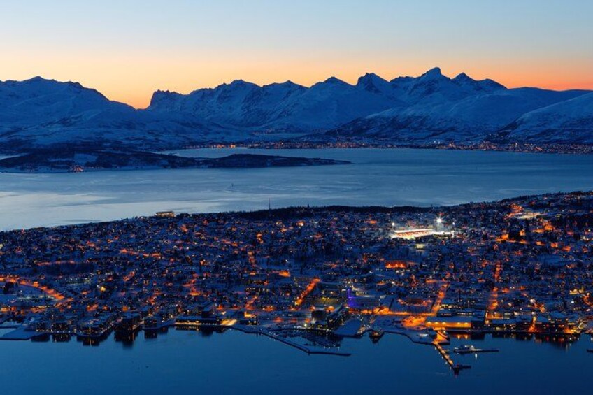 Tromso Aurora Cruise with 3-Course Dinner 2