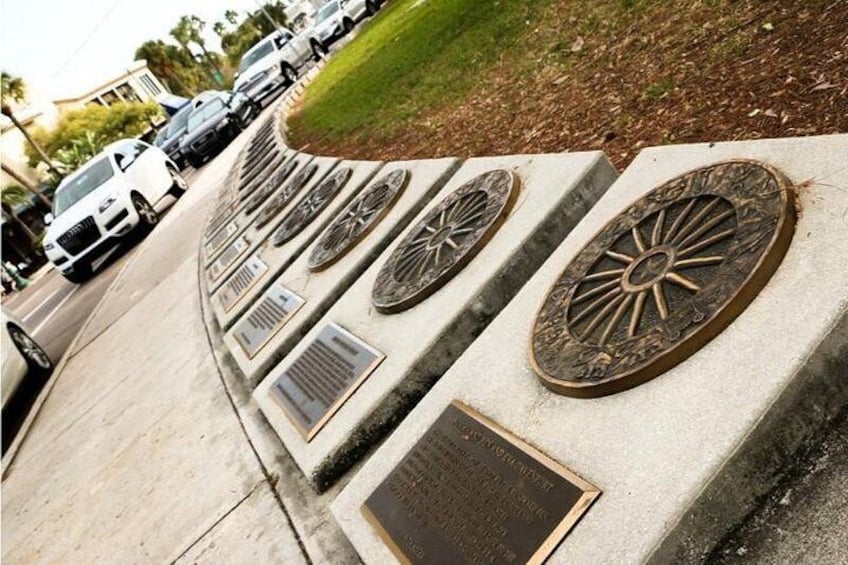 The Circus ´Ring of Fame´ at St Armands Circle. 2
