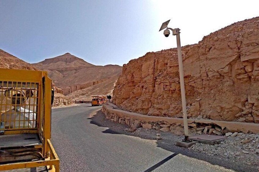 Private Day Tour To Luxor From Marsa alam by private coach.special day 3