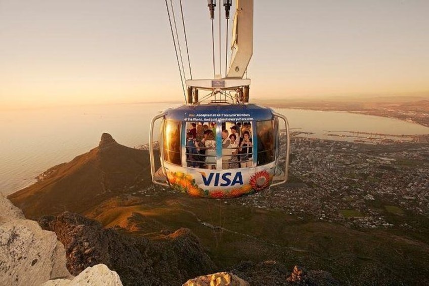 Cable car ride - Table Mountain 3