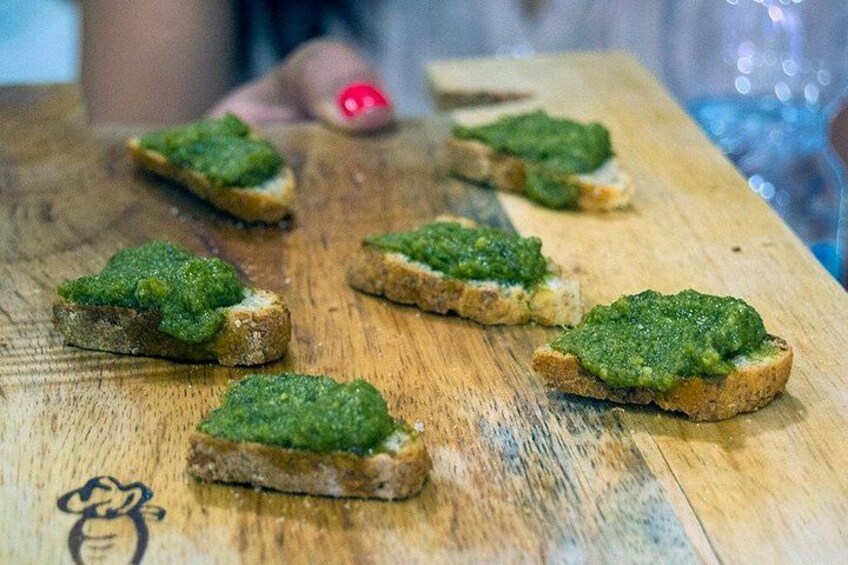 Fresh genovese pesto 3