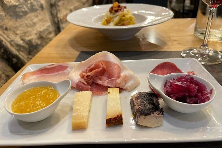 Rome Gourmet Food Tour by the Vatican with Free Flowing Fine Wine 3