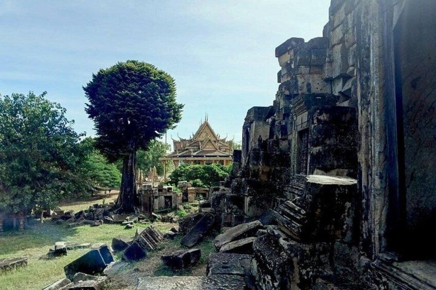 Grand Tour-Ek Phnom. Baset. Bamboo Train. Wat Banan. Phnom Sampov 4