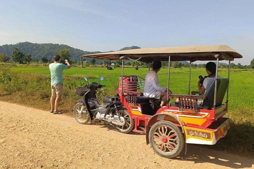 Full-day: Wat Banan. Old bamboo train. Bat Cave. Killing cave 5