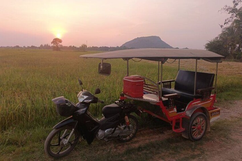 Full-day: Wat Banan. Old bamboo train. Bat Cave. Killing cave 4