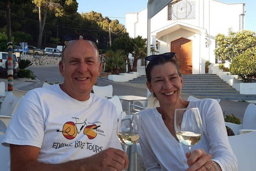 Wine & Tapas tour by electric bike (e-bike) including Ronda pickup (half day) 1