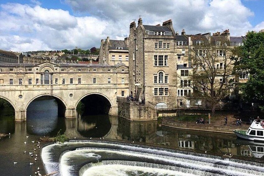 Roman Baths Entry and Walking Tour with Blue Badge Tour Guide 4