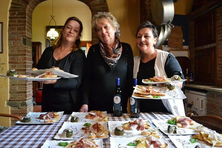Truffle Hunting Experience with Lunch in San Miniato 2