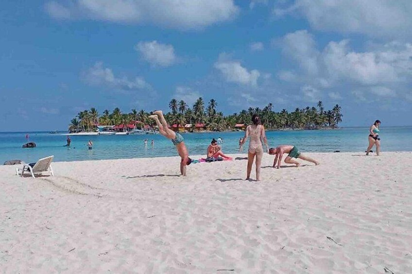 San Blas Islands Full-Day Tour + Transport from Panama City 5