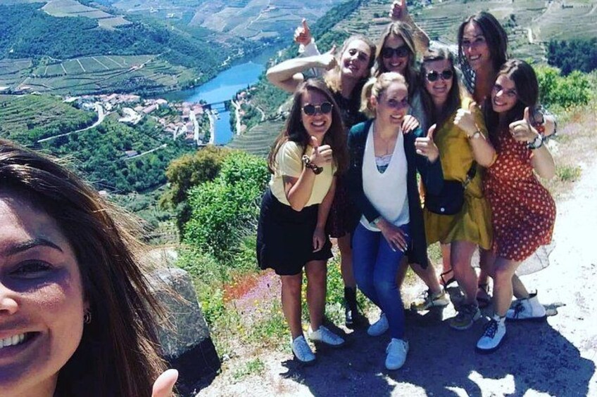 Douro Valley Tour: Wine Tasting, Cruise and Lunch from Porto 2