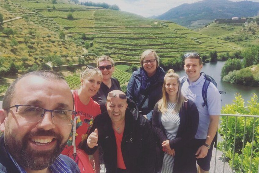 Douro Valley Tour: Wine Tasting, Cruise and Lunch from Porto 2