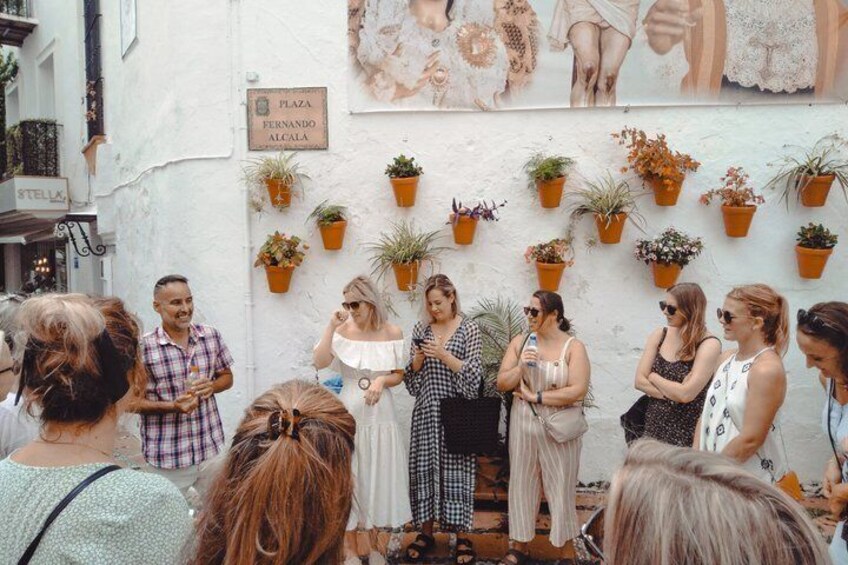 Marbella Original Food Tour: Tapas, Wine & Old Town with a Local 3