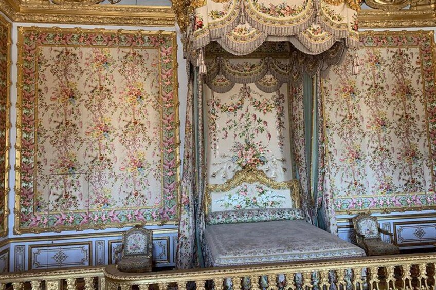Queen's Bedchamber 2