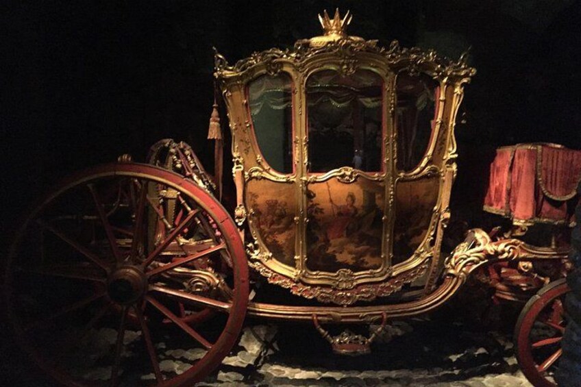Royal coaches (optional) 4