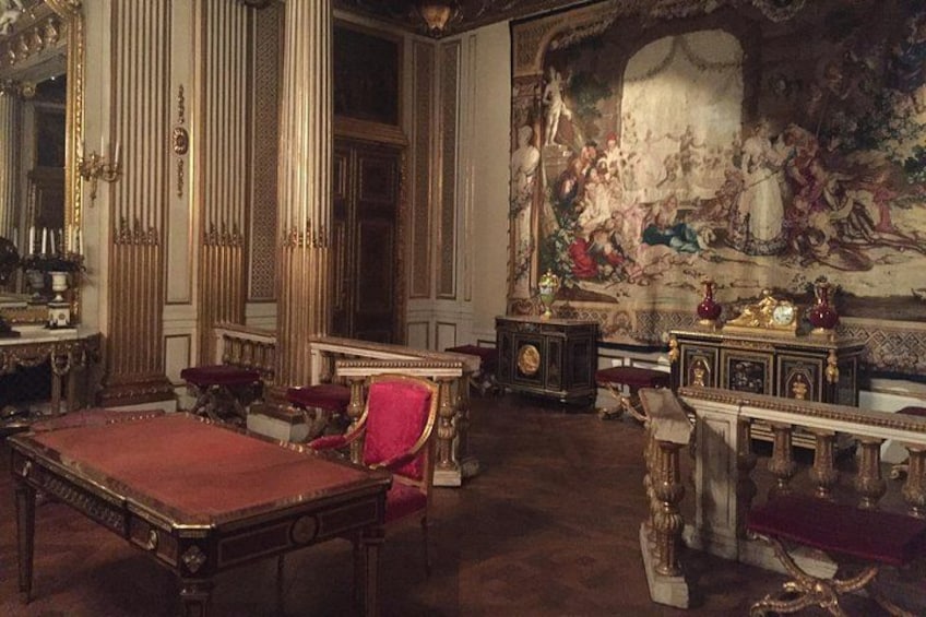 Royal Three Crowns Castle interiors 3