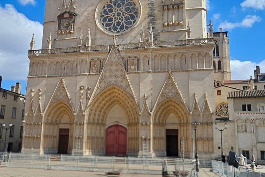 1 or 2-Hour Pedicab tour of Lyon 5