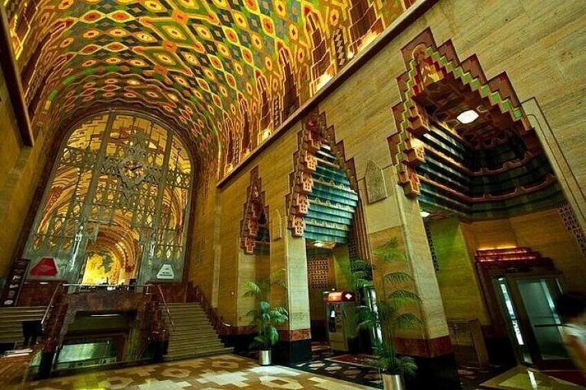 Best Detroit Architecture Walking Tour: Inside Access & Landmarks 3