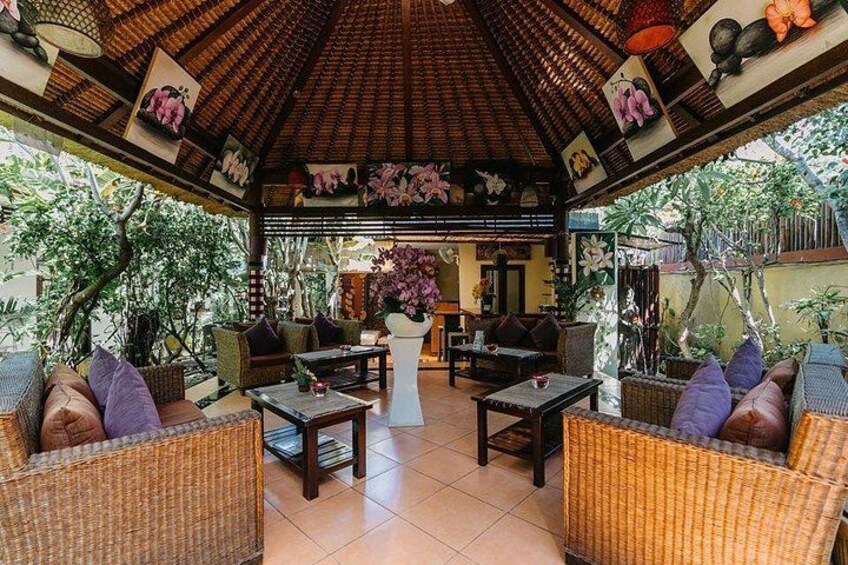 Bali Luxury Spa package Massage flower Bath 4
