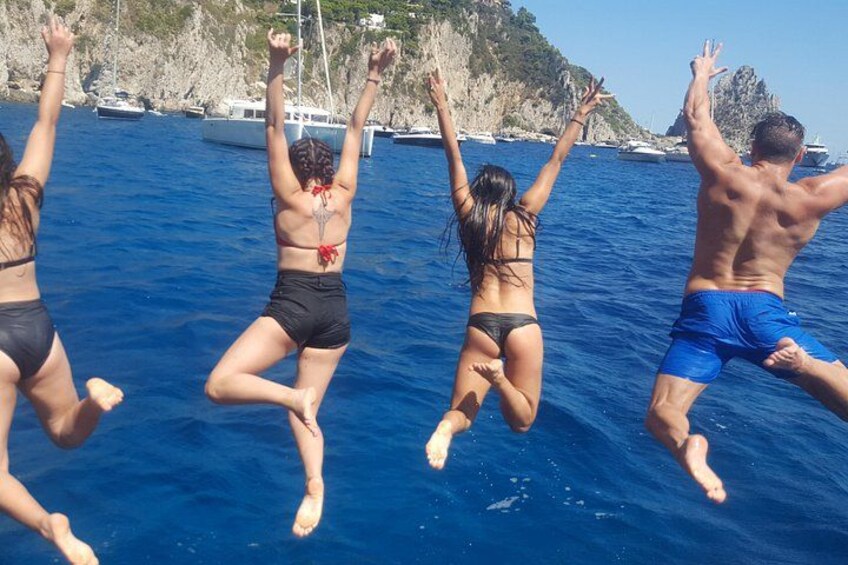 Small Group Boat Day Excursion to Capri Island from Sorrento 4