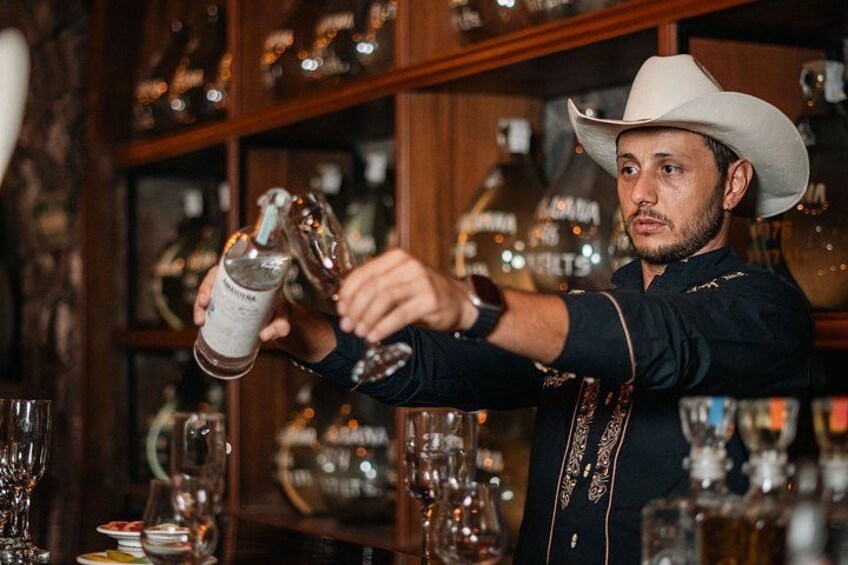 Luxury Tequila Experience: VIP Tastings & Boutique Distilleries 1