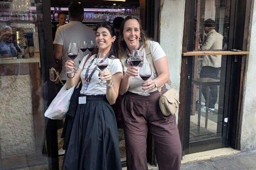 Eat, Drink and Repeat: Wine and Food Tasting Tour in Venice 3