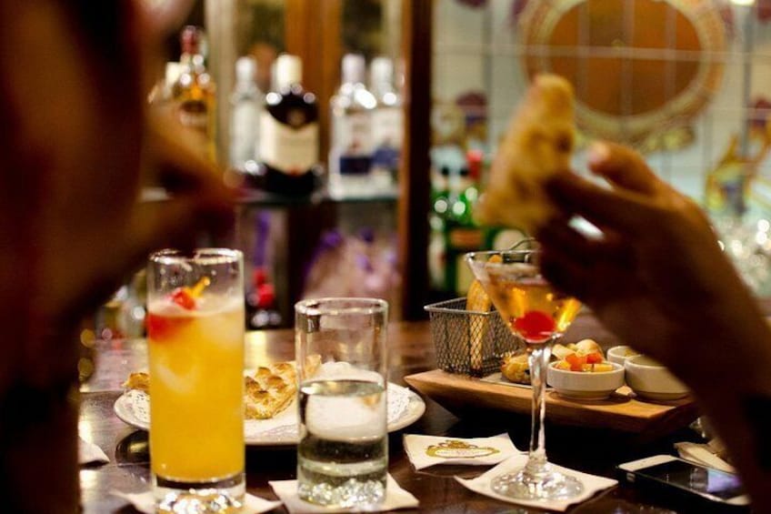 Cocktail tour in Buenos Aires 3