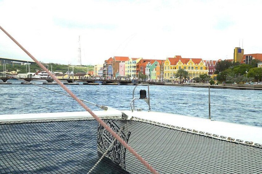 Tour the harbor 3