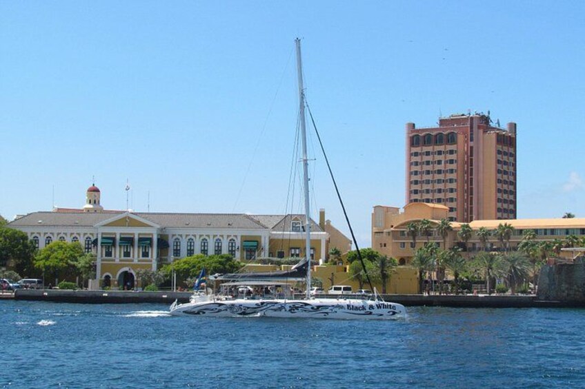 Tour of the harbor finalizes the trip 2