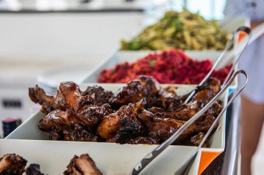 XL BBQ buffet included 5