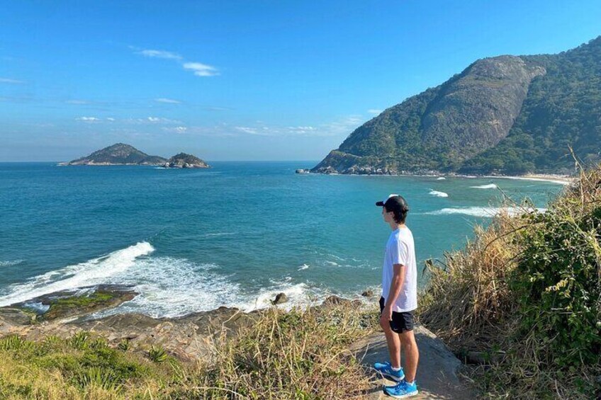 Pedra do Telégrafo Hiking & Relax in a Wild Beach