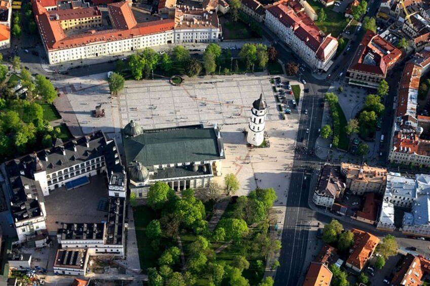 The very heart of Vilnius - the famous Cathedral square 4