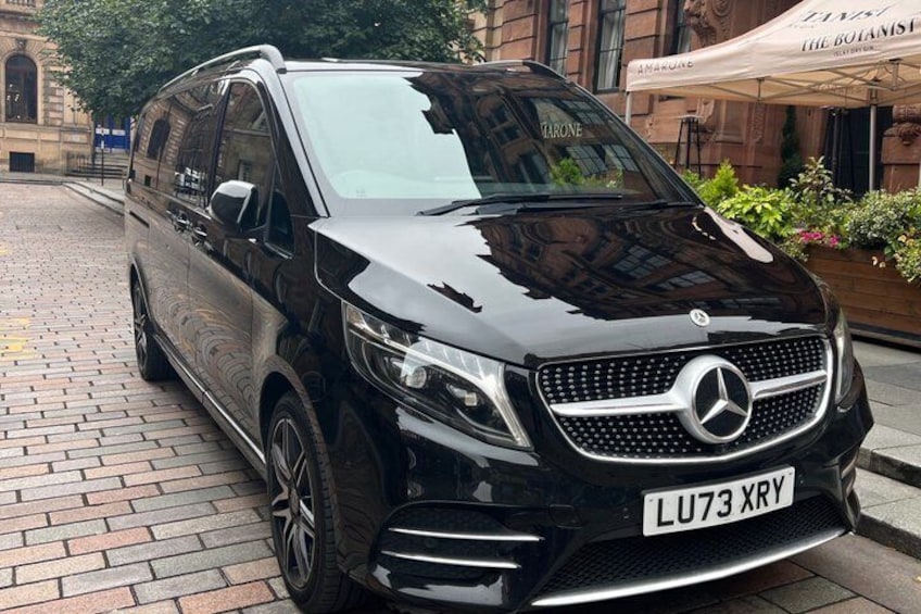 Glasgow Luxury Private Sightseeing Excursion with Chauffeur Vehicle 3