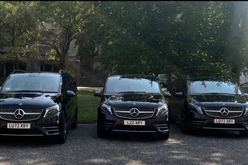 Glasgow Luxury Private Sightseeing Excursion with Chauffeur Vehicle 4