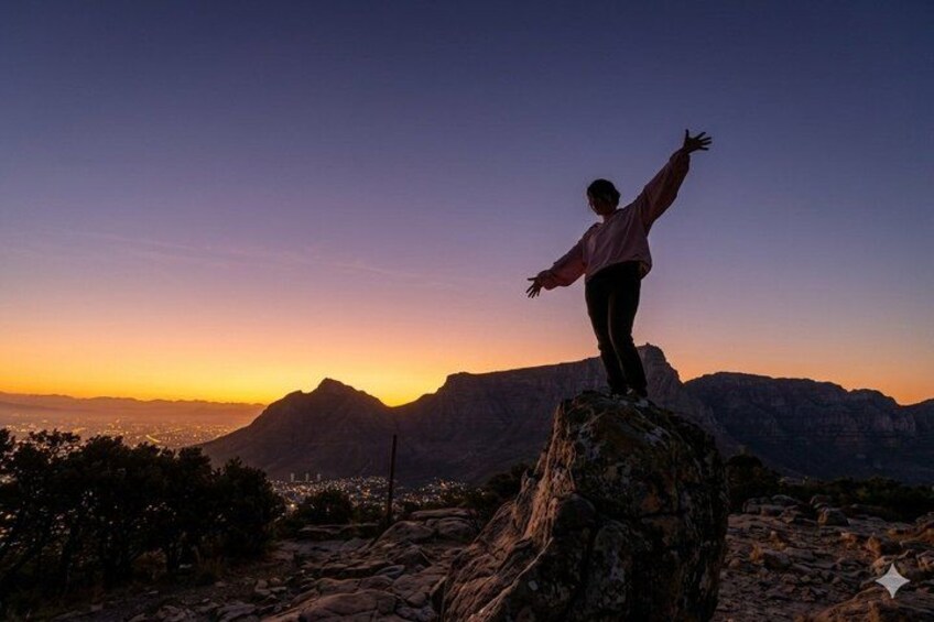 Cape Town: Lion's Head Hike Sunrise coffee/tea or Sunset 3