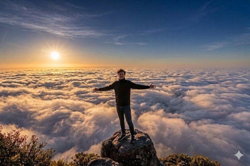 Cape Town: Lion's Head Hike Sunrise coffee/tea or Sunset 4