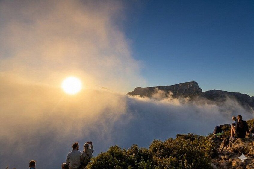 Cape Town: Lion's Head Hike Sunrise coffee/tea or Sunset 2