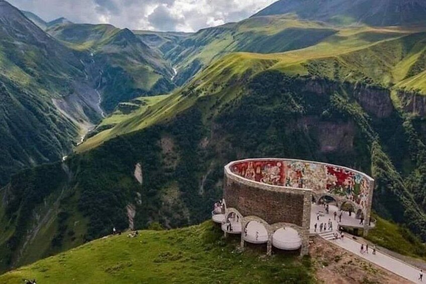 Kazbegi-Ananuri-Gergeti Private Tour 3