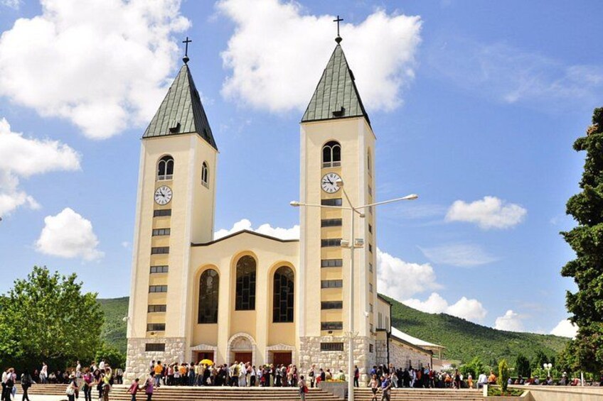 Dubrovnik to Medjugorje & Kravice - Day Trip with Luxury Vehicle 5